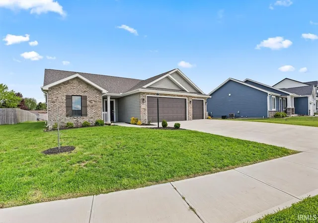3rd image of 909 Jennifer Dr, Ligonier, IN 46767 | MLS# 202616675