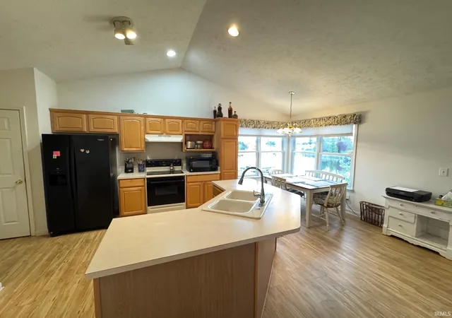 Homes for sale in Rochester, IN | 1728 Colonial Dr, Rochester, IN 46975 | MLS# 202616716