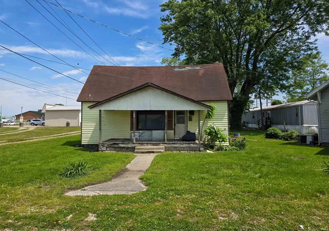 Photo 1 of Manufactured home for sale at 39 Nw 4th Street, Linton, IN 47441 | MLS# 202616778 | Listing updated on 2026-05-11