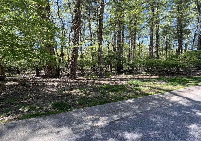 Photo 3 of Sale Pending at 21540 Ravenna Dr, South Bend, IN 46628 | MLS# 202616861 | Listing updated on 2026-09-26