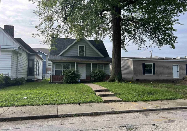 Homes for sale in Evansville, IN | 1023 Cherry St, Evansville, IN 47713 | MLS# 202616884