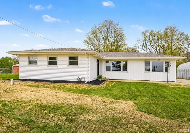 Homes for sale in Goshen, IN | 18105 Us Hwy 20, Goshen, IN 46528 | MLS# 202616950
