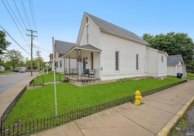 Homes for sale in Frankfort, IN | 358 Sims St, Frankfort, IN 46041 | MLS# 202616990