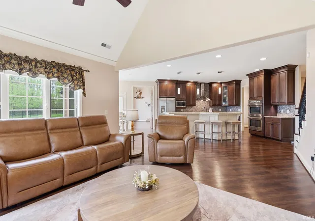 5th image of 1200 N Hickory Ln, Angola, IN 46703 | MLS# 202617064