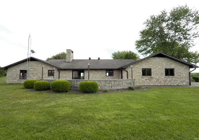 Photo 3 of Manufactured home for sale at 1300 Old Farm Rd, Bedford, IN 47421 | MLS# 202617117 | Listing updated on 2026-09-11