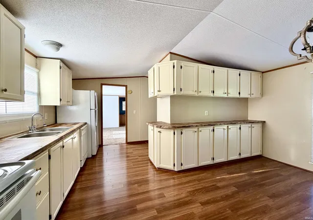 Photo 4 of Sale Pending at 805 Park Dr, Gentryville, IN 47537 | MLS# 202617233 | Listing updated on 2026-09-12