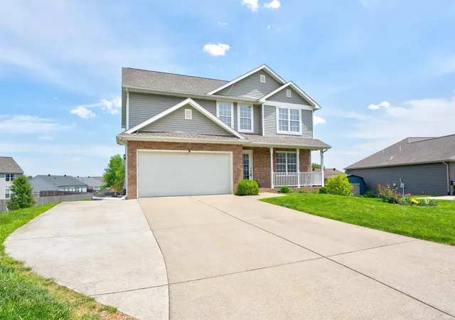 Photo 2 of Manufactured home for sale at 9633 Blyth Dr, Evansville, IN 47725 | MLS# 202617266 | Listing updated on 2026-06-24