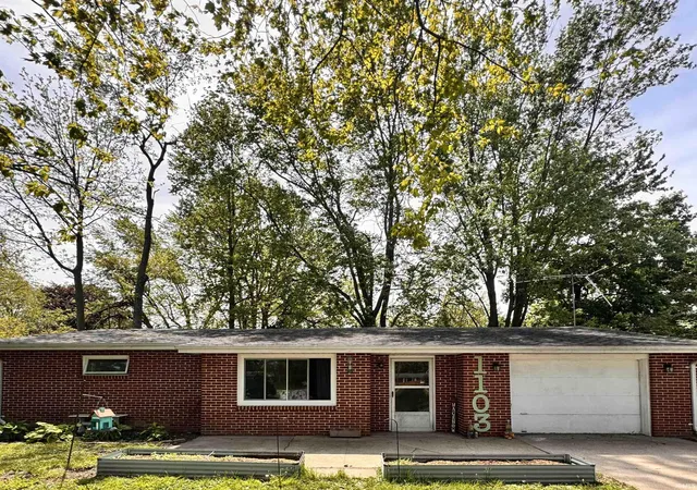 Photo 3 of Manufactured home for sale at 1103 E 25th Street, Muncie, IN 47302 | MLS# 202617315 | Listing updated on 2026-06-29