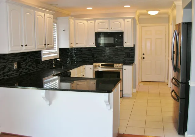Photo 5 of Manufactured home for sale at 3743 Wethersfield Dr, Evansville, IN 47725 | MLS# 202617324 | Listing updated on 2026-09-01