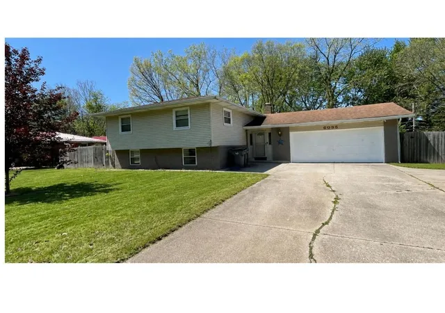 2nd image of 60357 Pembrook Ln, Elkhart, IN 46517 | MLS# 202617329