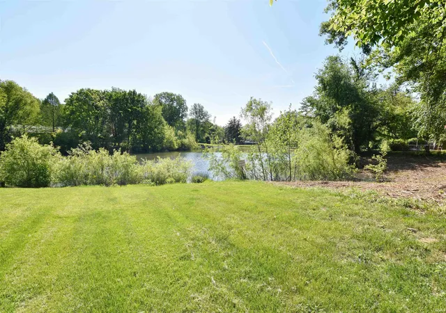 Homes for sale in Evansville, IN | 543 W Mt Pleasant Rd, Evansville, IN 47711 | MLS# 202617352