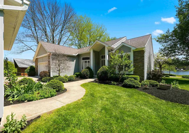 Homes for sale in Columbia City, IN | 8050 N Brown Rd, Columbia City, IN 46725 | MLS# 202617372
