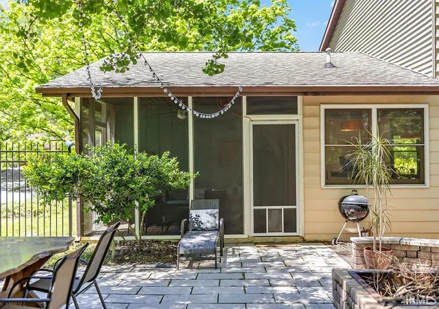 3rd image of 1639 S Sycamore Ct, Bloomington, IN 47401 | MLS# 202617454