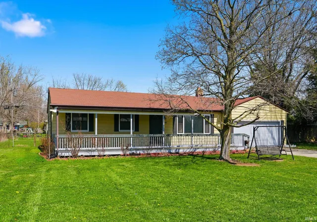 Photo 2 of Sale Pending at 3007 E Tillman Rd, Fort Wayne, IN 46816 | MLS# 202617487 | Listing updated on 2026-05-12