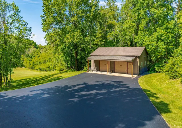 4th image of 1288 Hunter Blvd, Boonville, IN 47601 | MLS# 202617516