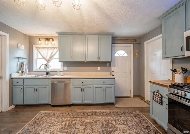 5th image of 618 S 17Th St, Elwood, IN 46036 | MLS# 202617589