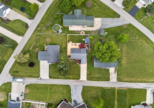 Photo 3 of Manufactured home for sale at 9202 E Lilac Ln, Cromwell, IN 46732 | MLS# 202617617 | Listing updated on 2026-08-25