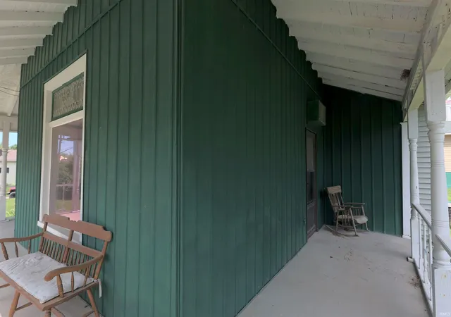 Photo 4 of Sale Pending at 1015 College Ave, Huntington, IN 46750 | MLS# 202617672 | Listing updated on 2026-09-18
