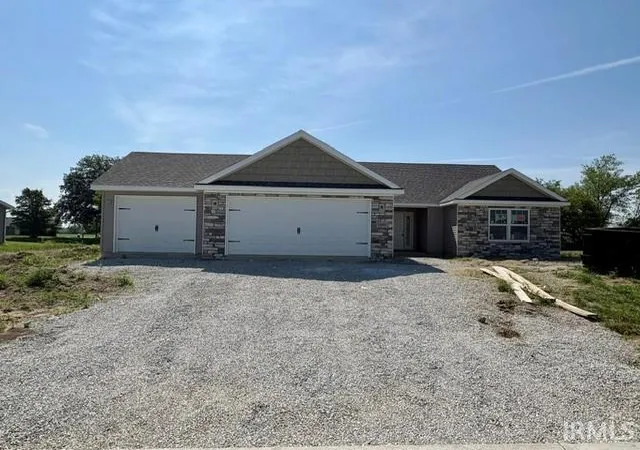 Homes for sale in Bluffton, IN | 1060 Farmington Dr, Bluffton, IN 46714 | MLS# 202617681