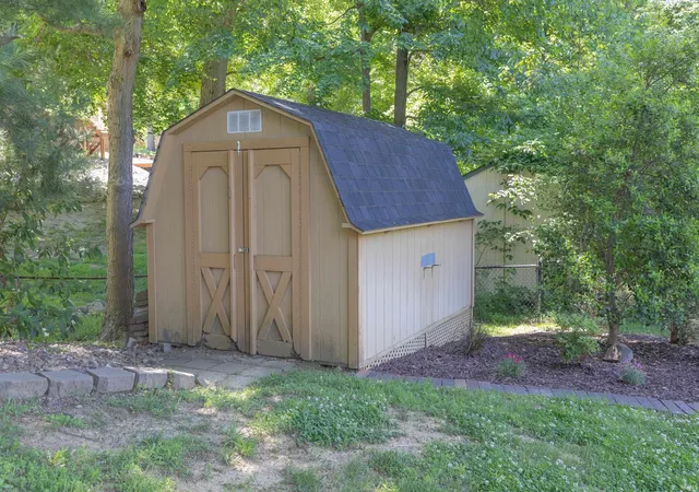 Photo 33 of Manufactured home for sale at 5766 Spring Cor Rd, Newburgh, IN 47630 | MLS# 202617687 | Listing updated on 2026-07-15