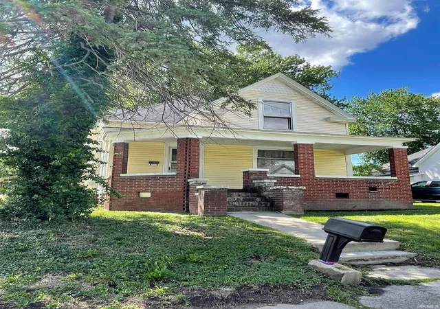 Homes for sale in Jasonville, IN | 223 S Lawton St, Jasonville, IN 47438 | MLS# 202617689
