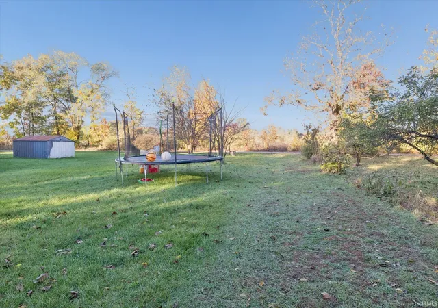4th image of 56532 Walter Ave, Elkhart, IN 46516 | MLS# 202617724
