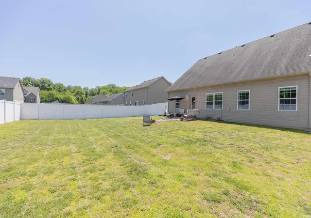 Photo 35 of Sale Pending at 1415 Breezy Crk Dr, Evansville, IN 47720 | MLS# 202617725 | Listing updated on 2026-08-24