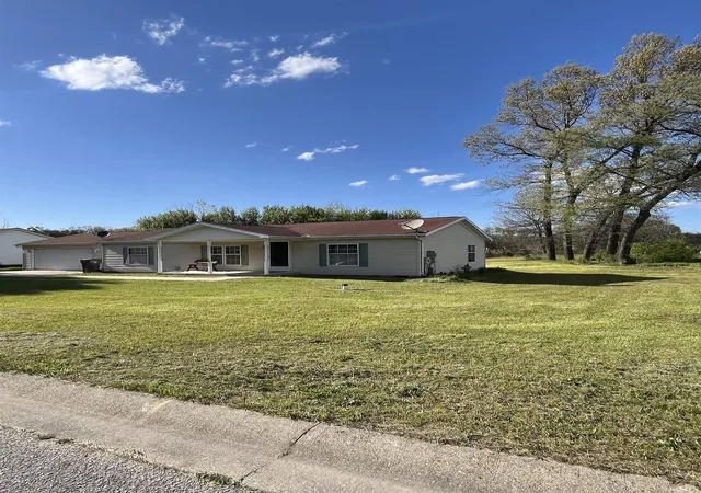 2nd image of 15387 William Paul Dr, Bristol, IN 46507 | MLS# 202617729
