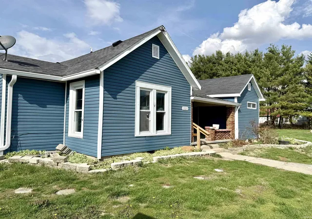 3rd image of 1323 E Roush St, Young America, IN 46998 | MLS# 202617747