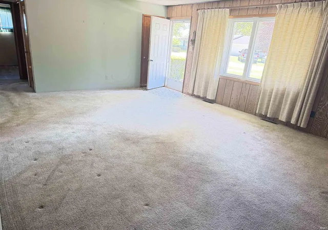 Photo 3 of Sale Pending at 505 Albert St, Valparaiso, IN 46383 | MLS# 202617786 | Listing updated on 2026-07-06