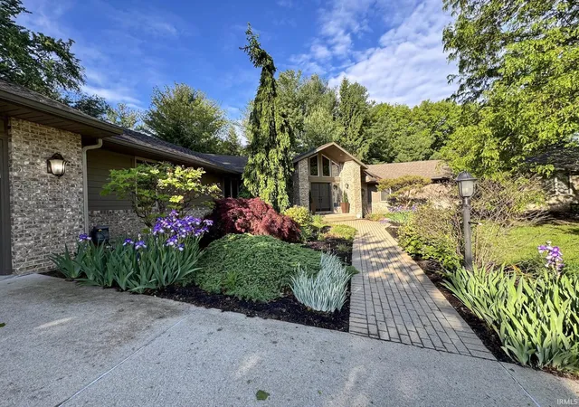 3rd image of 30 Robinhood Pl, West Lafayette, IN 47906 | MLS# 202617804