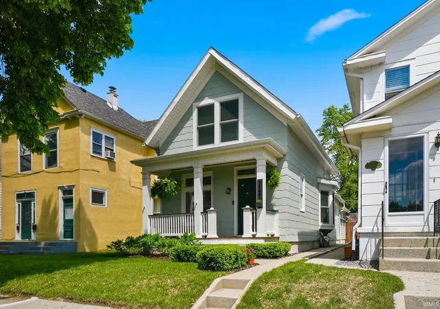 Photo 1 of Sale Pending at 1121 Garden St, Fort Wayne, IN 46802 | MLS# 202617990 | Listing updated on 2026-06-17