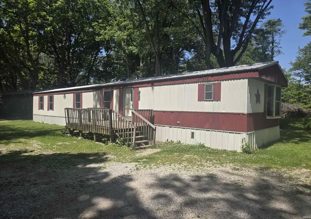 Photo 2 of Sale Pending at 1001b Biddinger Ln, Washington, IN 47501 | MLS# 202618002 | Listing updated on 2026-07-21