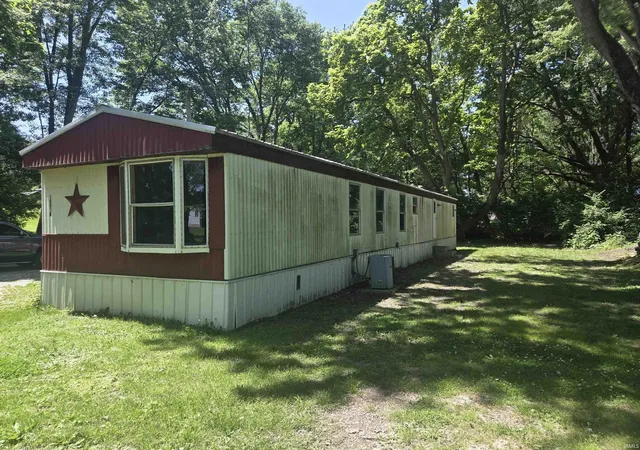 Photo 3 of Sale Pending at 1001b Biddinger Ln, Washington, IN 47501 | MLS# 202618002 | Listing updated on 2026-07-21