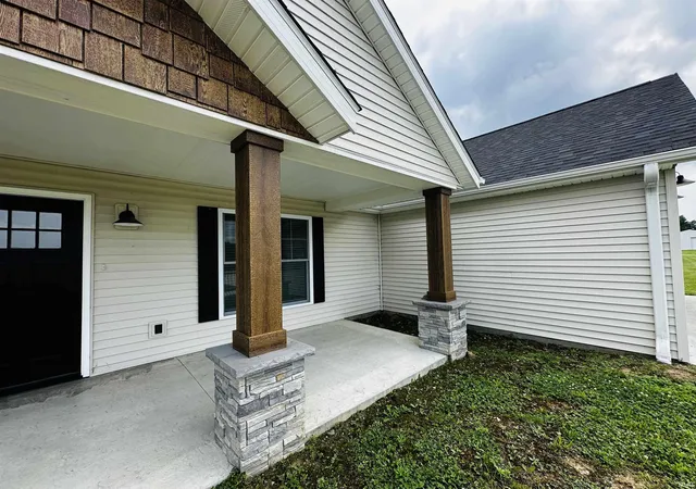 Photo 3 of Manufactured home for sale at 957 E 75 South, Washington, IN 47501 | MLS# 202618101 | Listing updated on 2026-10-05