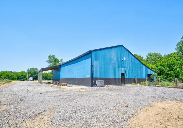 Photo 3 of Manufactured home for sale at 225 W Rimstidt St, Rockport, IN 47635 | MLS# 202618122 | Listing updated on 2026-05-14