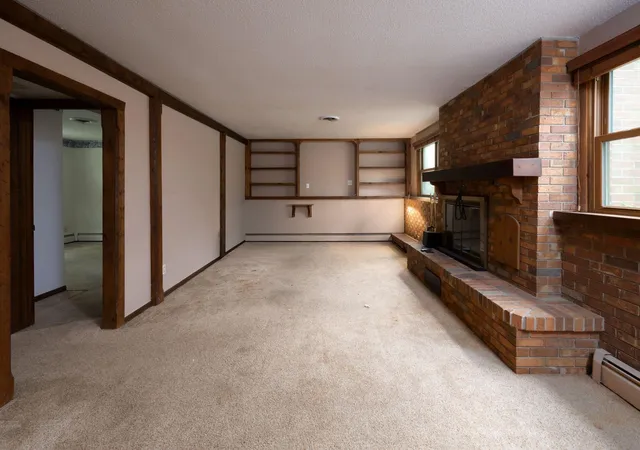 Photo 4 of Manufactured home for sale at 1287 E Greenbriar Dr, Columbia City, IN 46725 | MLS# 202618127 | Listing updated on 2026-07-08