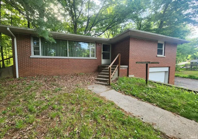 Homes for sale in Evansville, IN | 11220 Darmstadt Rd, Evansville, IN 47725 | MLS# 202618142
