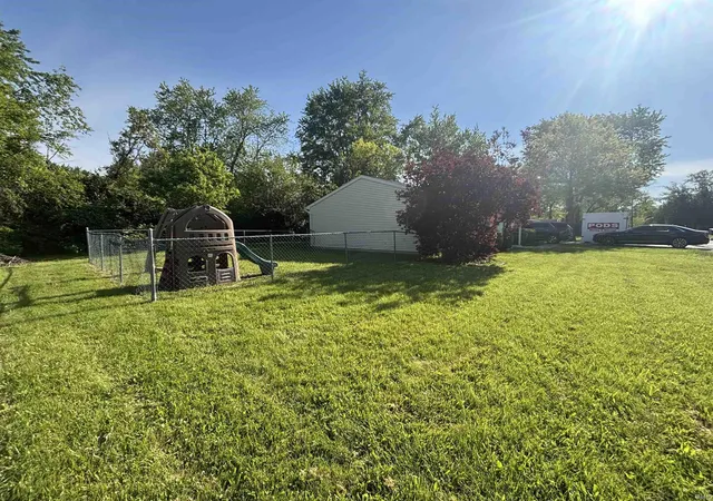 Photo 3 of Manufactured home for sale at 3813 E Maple Grv Ave, Fort Wayne, IN 46806 | MLS# 202618157 | Listing updated on 2026-07-29