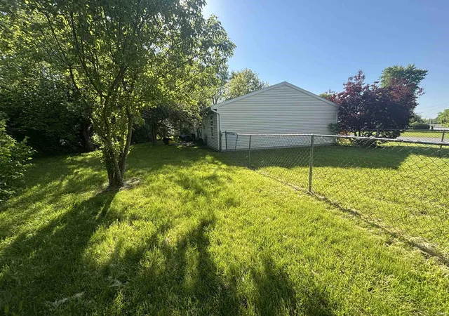 Photo 4 of Manufactured home for sale at 3813 E Maple Grv Ave, Fort Wayne, IN 46806 | MLS# 202618157 | Listing updated on 2026-07-29