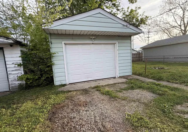Photo 3 of Manufactured home for sale at 2434 Plum St, New Castle, IN 47362 | MLS# 202618175 | Listing updated on 2026-09-17