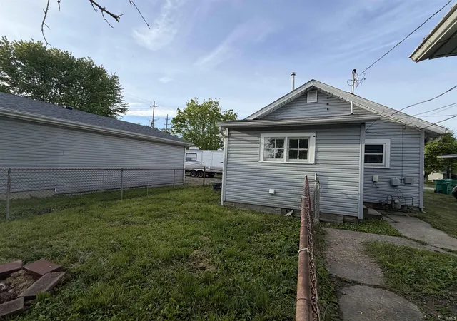 Photo 3 of Manufactured home for sale at 2434 Plum St, New Castle, IN 47362 | MLS# 202618175 | Listing updated on 2026-09-17