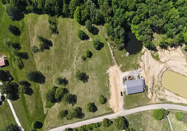 Homes for sale in Norman, IN | 9000 W Block State Road 58, Norman, IN 47264 | MLS# 202618256