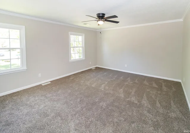 5th image of 6301 E Oak St, Evansville, IN 47715 | MLS# 202618359