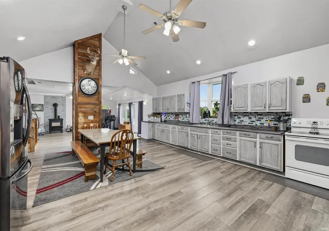 4th image of 5392 County Road 60, Saint Joe, IN 46785 | MLS# 202618370