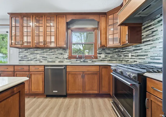 1st image of 1818 Westgate Dr, Fort Wayne, IN 46808 | MLS# 202618408