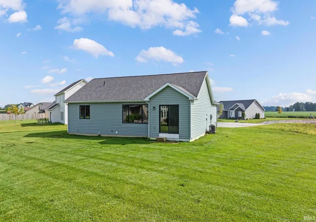 Photo 3 of Manufactured home for sale at 334 Cottonwood Ct, Markle, IN 46770 | MLS# 202618441 | Listing updated on 2026-09-09