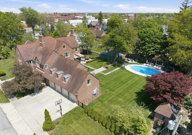 3rd image of 721 W Spencer Ave, Marion, IN 46952 | MLS# 202618475