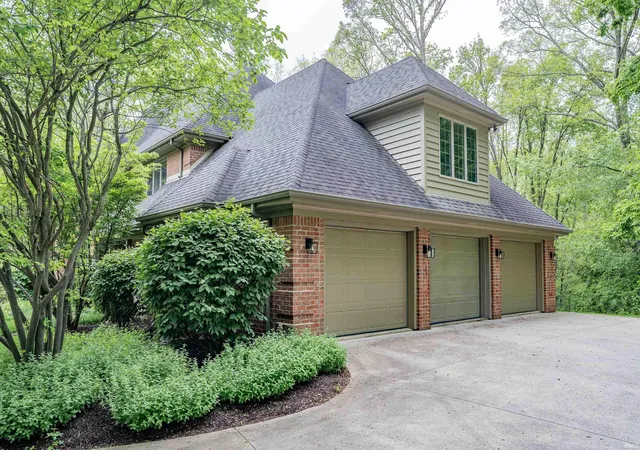 Photo 3 of Sale Pending at 7811 Glacier Crk 92 Dr, Roanoke, IN 46783 | MLS# 202618487 | Listing updated on 2026-09-11