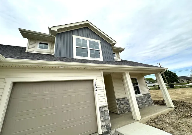 2nd image of 11849 Flat Rock Blvd, Fort Wayne, IN 46845 | MLS# 202618550